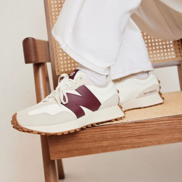 NB 327 BRANCO/BORDO